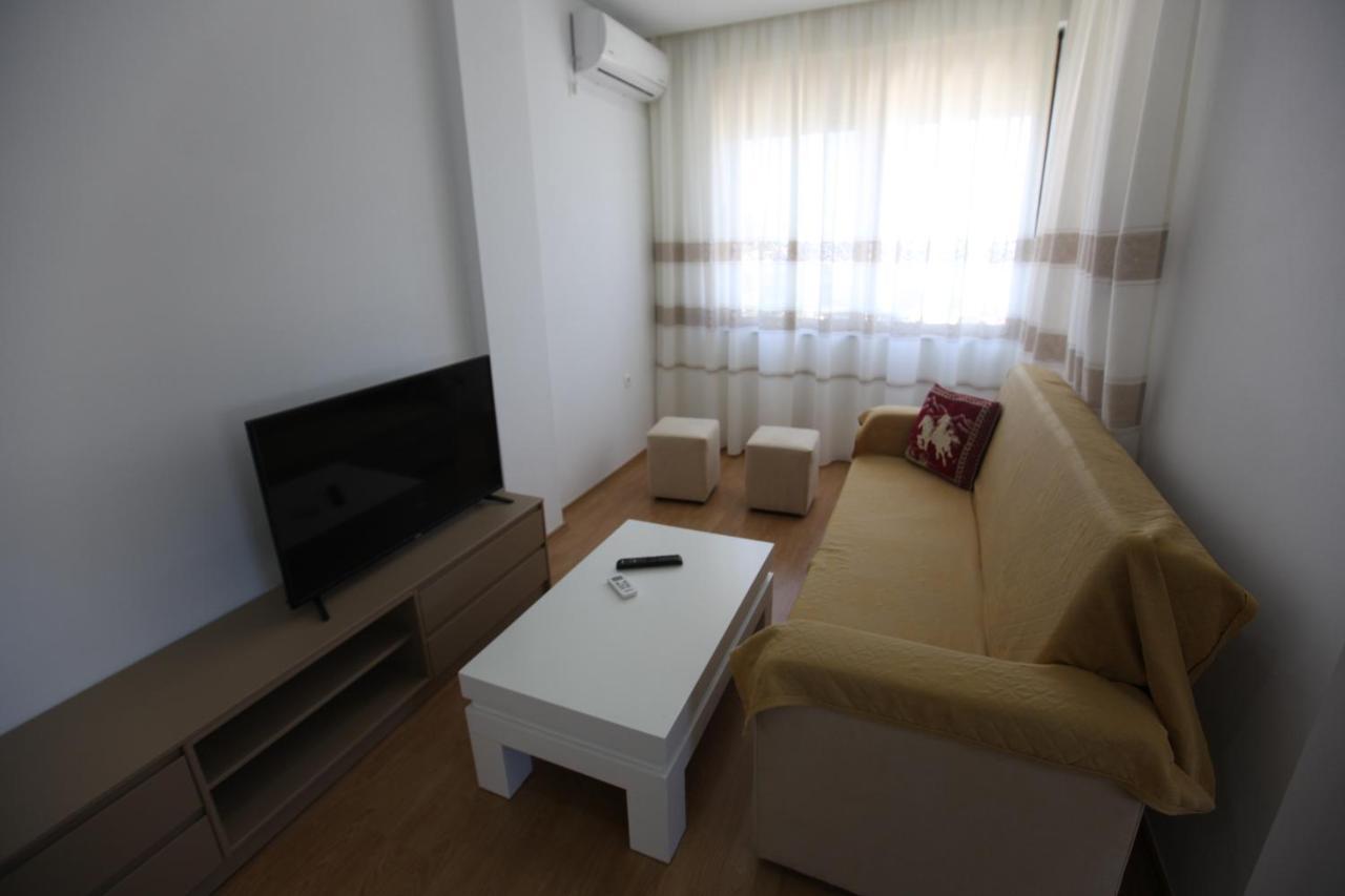 Mane Apartments Sarandë Buitenkant foto