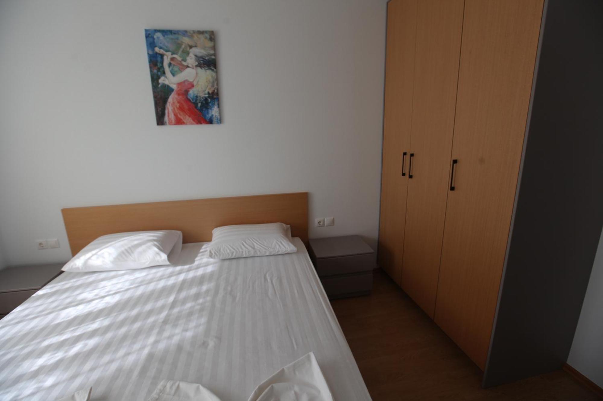 Mane Apartments Sarandë Buitenkant foto