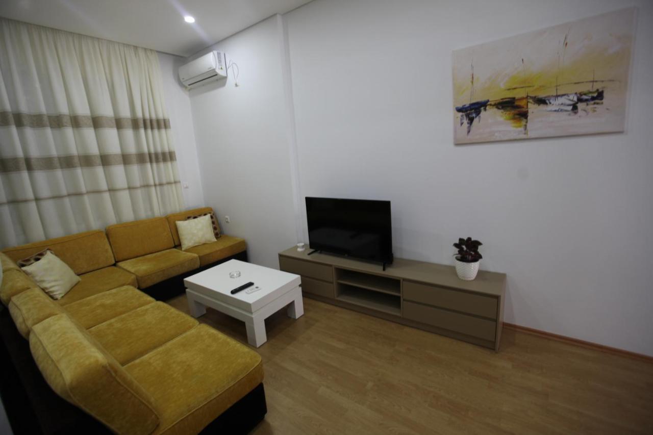 Mane Apartments Sarandë Buitenkant foto
