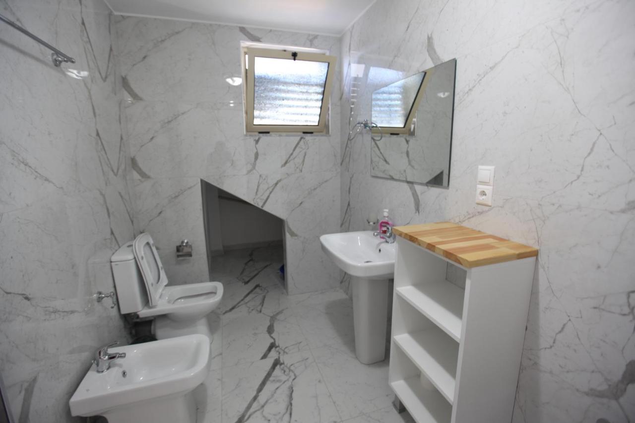 Mane Apartments Sarandë Buitenkant foto